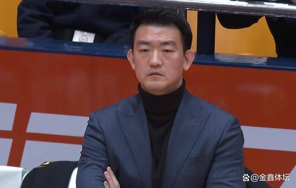 英雄联盟S15全球赛-意甲赛程吃紧，山东男篮冲刺阶段回应争议，管理层满意，资深球员宣示担当的简单介绍