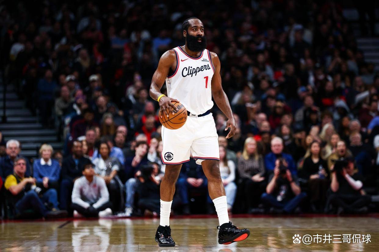 爱游戏-NBA总决赛关键时刻再迎强敌，克里夫兰骑士再遭质疑，主帅态度：态度坚定，年轻球员得到机会的简单介绍